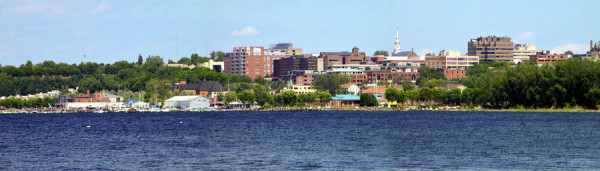 Burlington_seen_from_Lake_Champlain